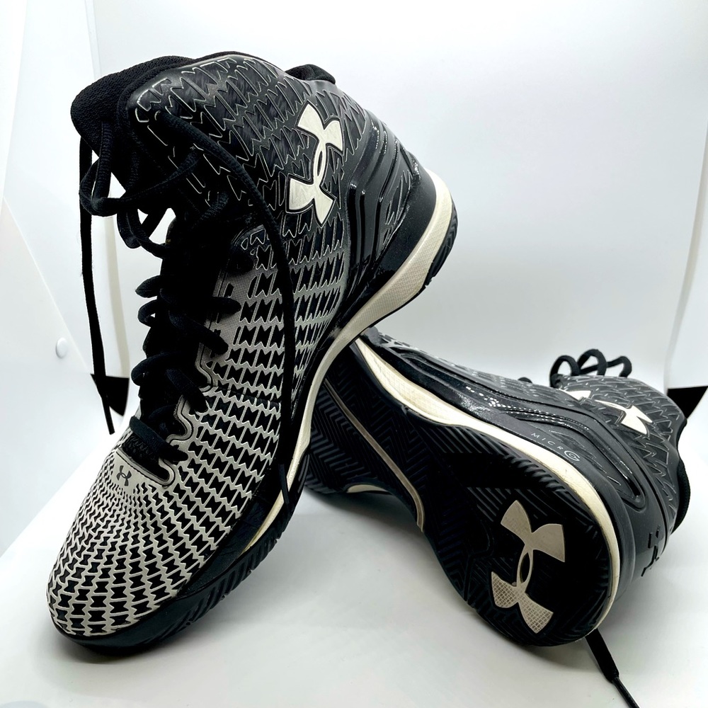 Men’s Under Armour Clutchfit Drive
Black White